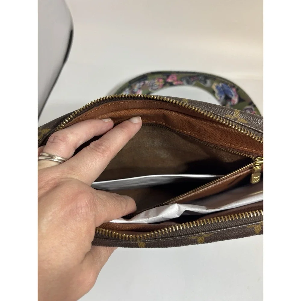 New Vintage‎ Hand Painted Louis Vuitton